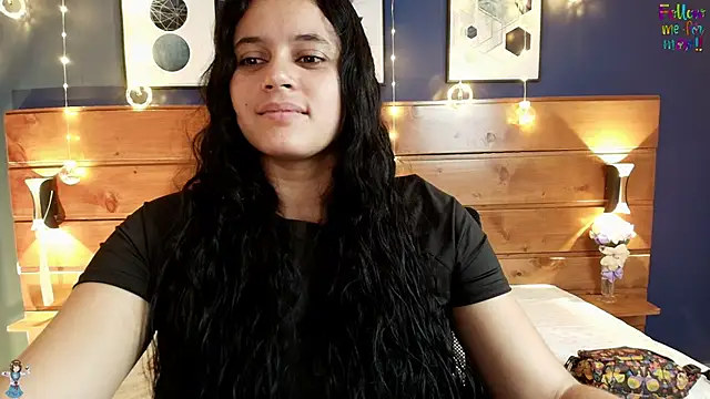 dahiana spark online show from November 13, 8:08 pm