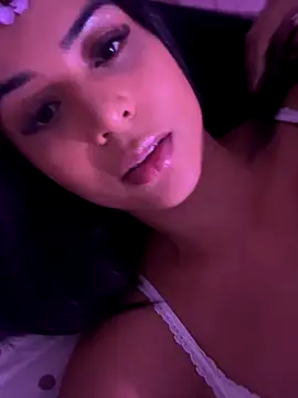 Laisabrazil online show from September 22, 8:24 am