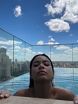 Laisabrazil online show from October 22, 4:23 pm