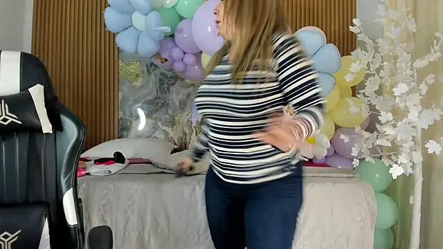 Danna topless online show from April 10, 12:00 pm