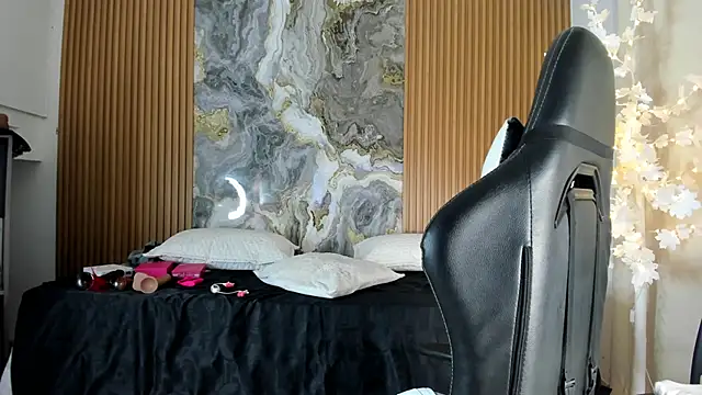 Danna topless online show from April 22, 12:13 pm