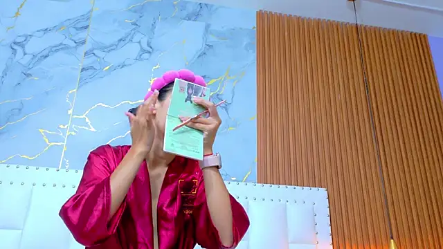 Beautifulskinny18 online show from September 14, 8:07 pm