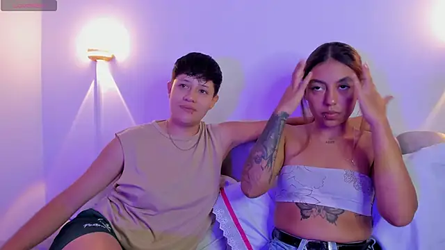 Snapshot of violet_casper_ chatting on October 15, 4:59 am violet casper online show from October 15, 4:59 am