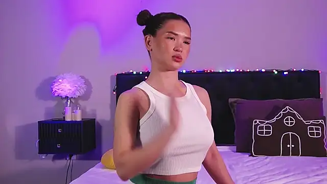 Denise Garciia online show from February 25, 1:20 pm