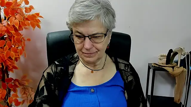 IrisDream online show from September 26, 6:44 am