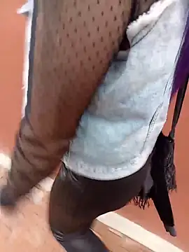 sophie banger online show from March 31, 9:26 pm