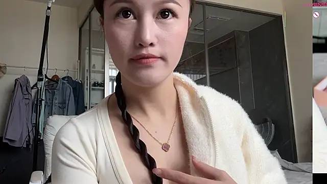 Krismil3 online show from March 16, 2:36 am