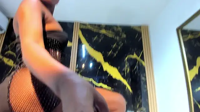 CarlieLyn online show from January 14, 7:19 pm