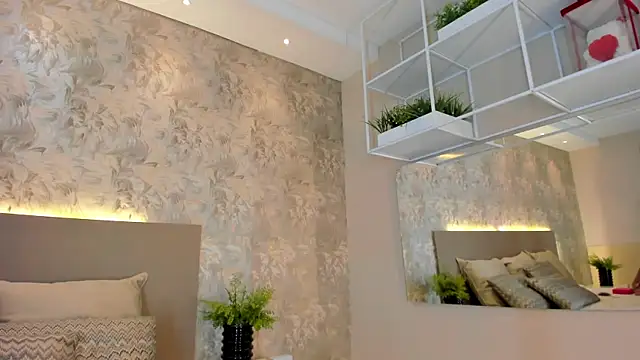 JadaKai online show from December 17, 1:44 am