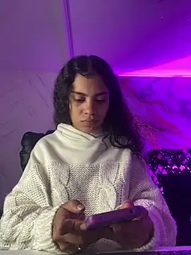 NINA 18 YEARS online show from November 24, 9:06 pm