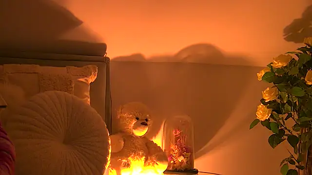 AngeliqueSkye online show from December 4, 4:26 am