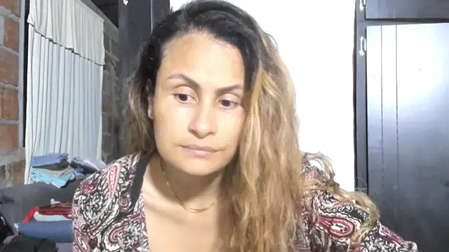 coralcarter1 online show from March 30, 11:37 pm