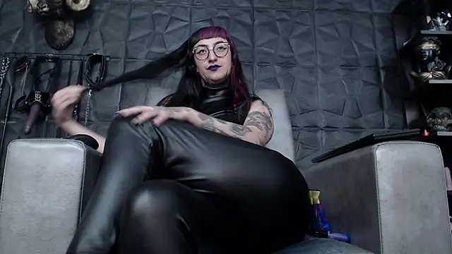 Agata Darkness online show from March 6, 11:33 pm