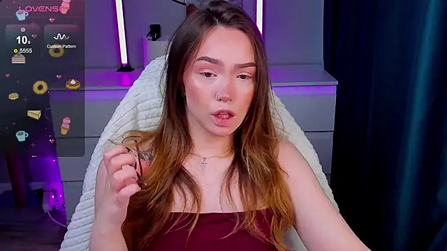 Evia r0se online show from March 21, 8:52 am