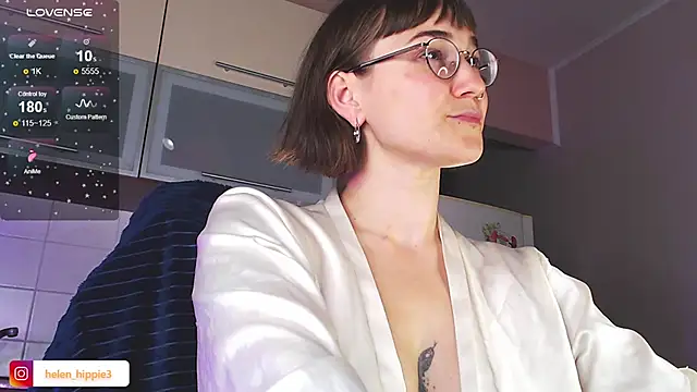 Snapshot of FoxRineHelen chatting on September 16, 7:44 pm FoxRineHelen online show from September 16, 7:44 pm