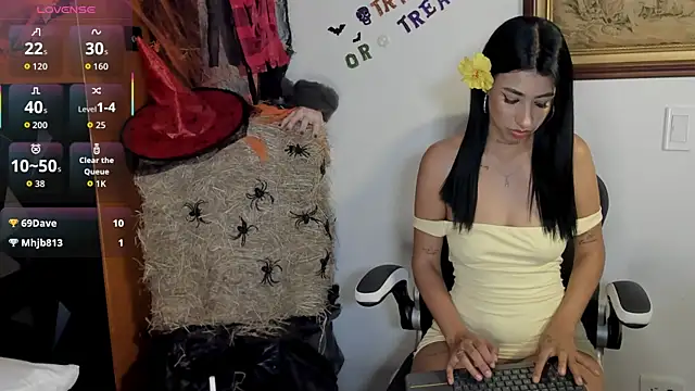 Wendy Marchall online show from October 27, 7:41 pm