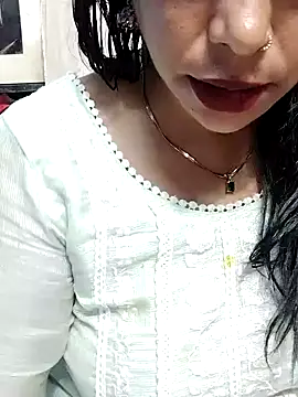 Snapshot of Urmila_bhabhii chatting on October 23, 3:56 am Urmila bhabhii online show from October 23, 3:56 am