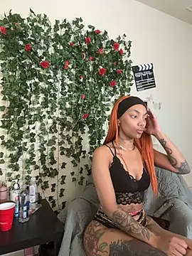 butterflybootyy online show from November 29, 3:05 pm