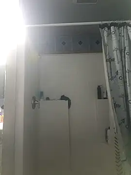 lilbishmiss online show from February 9, 1:52 am