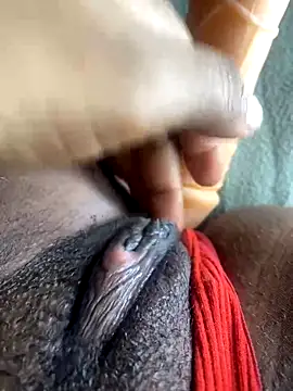 Cheinneyia online show from December 2, 3:25 pm