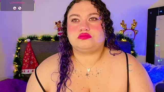 lunitaa0 online show from December 2, 4:03 am