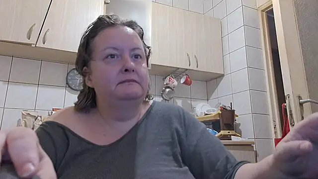 Snapshot of melissaBlessing chatting on October 12, 3:09 am melissaBlessing online show from October 12, 3:09 am