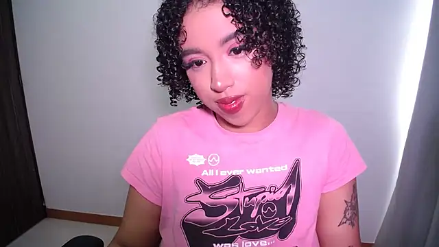 Snapshot of barbara_falcons chatting on September 30, 7:19 pm barbara falcons online show from September 30, 7:19 pm