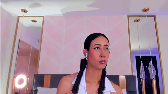 GabyPetit online show from November 28, 8:23 pm