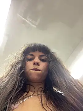 VioletaSubmissive online show from May 15, 11:29 pm