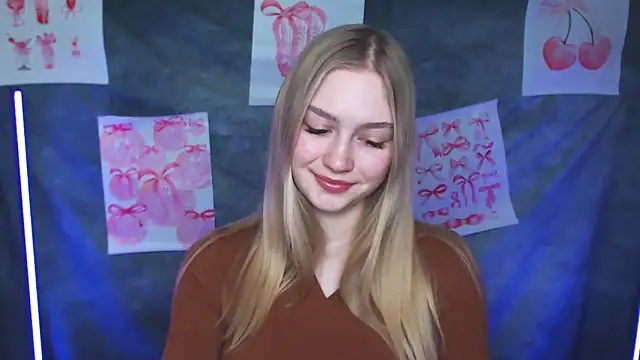 MademoiselleCl online show from February 6, 1:47 pm