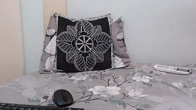 Snapshot of ANANYA-TIWARI chatting on September 19, 7:24 pm ANANYA-TIWARI online show from September 19, 7:24 pm