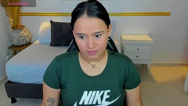 Snapshot of lia_sexx19 chatting on September 28, 2:29 am lia sexx19 online show from September 28, 2:29 am