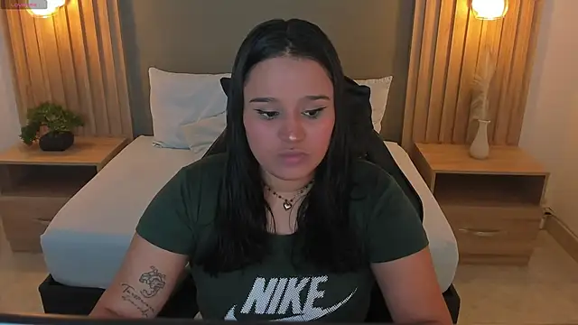 Snapshot of lia_sexx19 chatting on September 10, 2:33 am lia sexx19 online show from September 10, 2:33 am