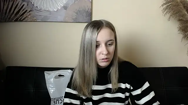  Nicole new online show from November 6, 2:12 pm