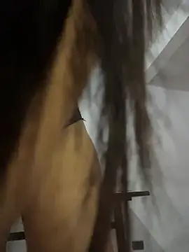 -Naomyy- online show from March 18, 1:43 am