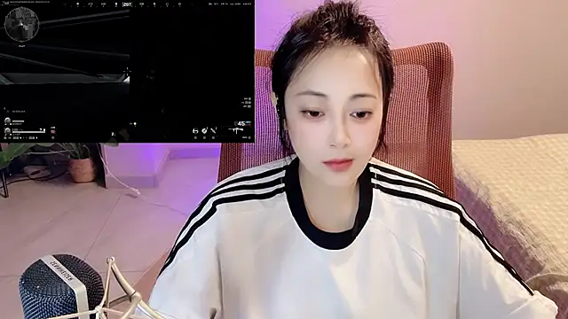 Daisy-77 online show from April 17, 1:46 pm