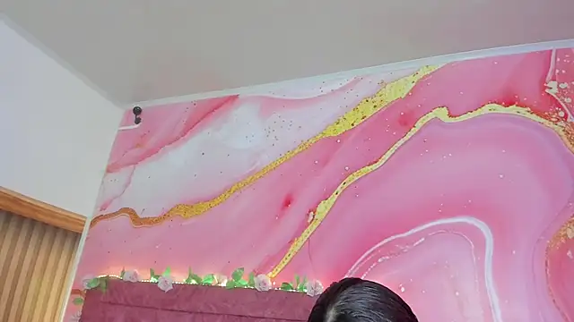 Daisy  rose online show from April 9, 3:09 am