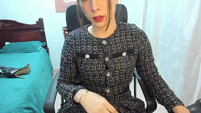 misstresbigcockts online show from November 7, 11:27 am