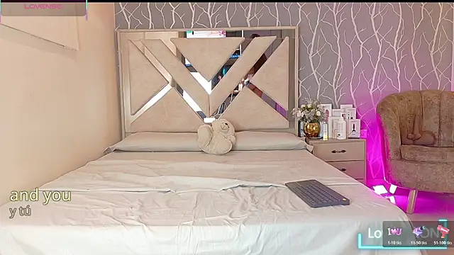 vanessa guzman2 online show from October 25, 1:19 pm