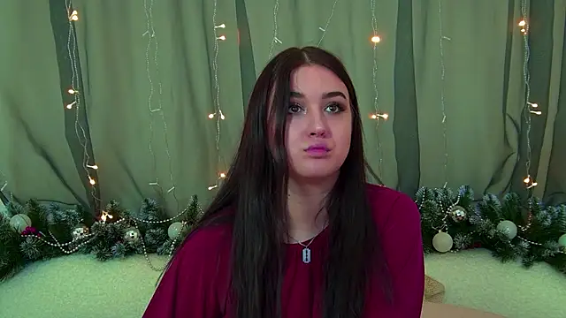 ChristinaMilton online show from December 5, 6:31 pm