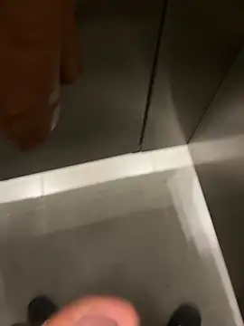 thiagowes online show from April 28, 2:27 am