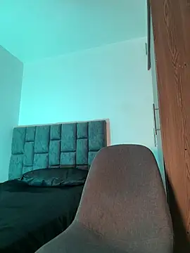  PhillipBrown online show from July 14, 8:46 pm