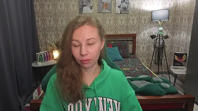 Lill Mary online show from March 26, 3:19 am