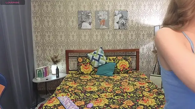 Lill Mary online show from February 7, 7:45 am