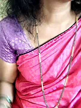 Snapshot of anuradha1432 chatting on September 26, 7:06 am anuradha1432 online show from September 26, 7:06 am