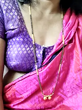 Snapshot of anuradha1432 chatting on September 17, 9:51 am anuradha1432 online show from September 17, 9:51 am