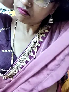 Snapshot of anuradha1432 chatting on September 10, 10:37 am anuradha1432 online show from September 10, 10:37 am