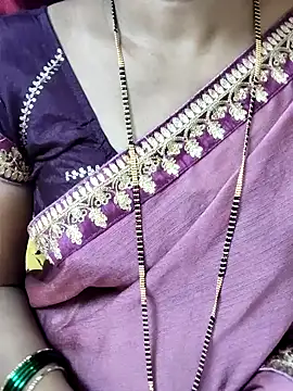 Snapshot of anuradha1432 chatting on September 18, 10:03 am anuradha1432 online show from September 18, 10:03 am