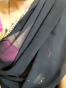 Snapshot of anuradha1432 chatting on October 12, 12:07 pm anuradha1432 online show from October 12, 12:07 pm