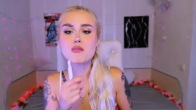  Ravenaa online show from November 1, 3:16 pm